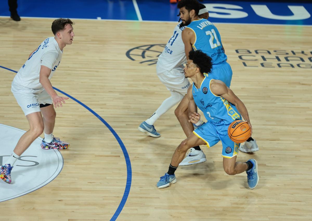 Imagen secundaria 1 - El Gran Canaria impone sus galones en Europa (83-93)