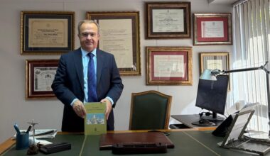 Javier Junceda analiza el asturianismo en su nuevo libro: «En lo político somos irrelevantes, y eso no fue así en el pasado»