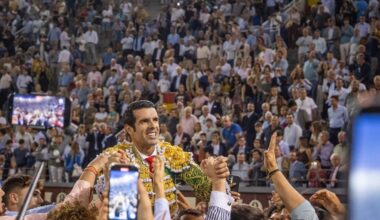 Emilio de Justo resucita por la Puerta Grande en una corrida de ricos
