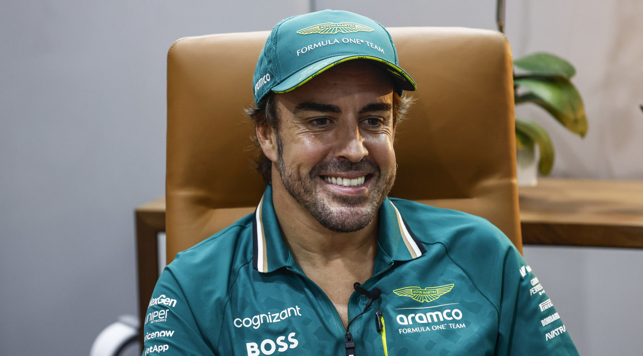 El jefe de Aston Martin cree que Fernando Alonso seguirá en 2027