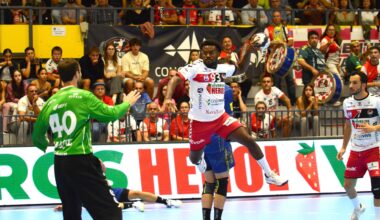 Lufuanitu busca el lanzamiento en un instante del encuentro entre Viveros Herol Nava y Bidasoa Irún celebrado en el Guerreros Naveros./AMADOR MARUGÁN