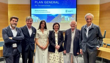 Un «icono productivo» y «ordenar, limpiar y embellecer»: las sugerencias de dos de los mejores arquitectos de España para el urbanismo de Torremolinos