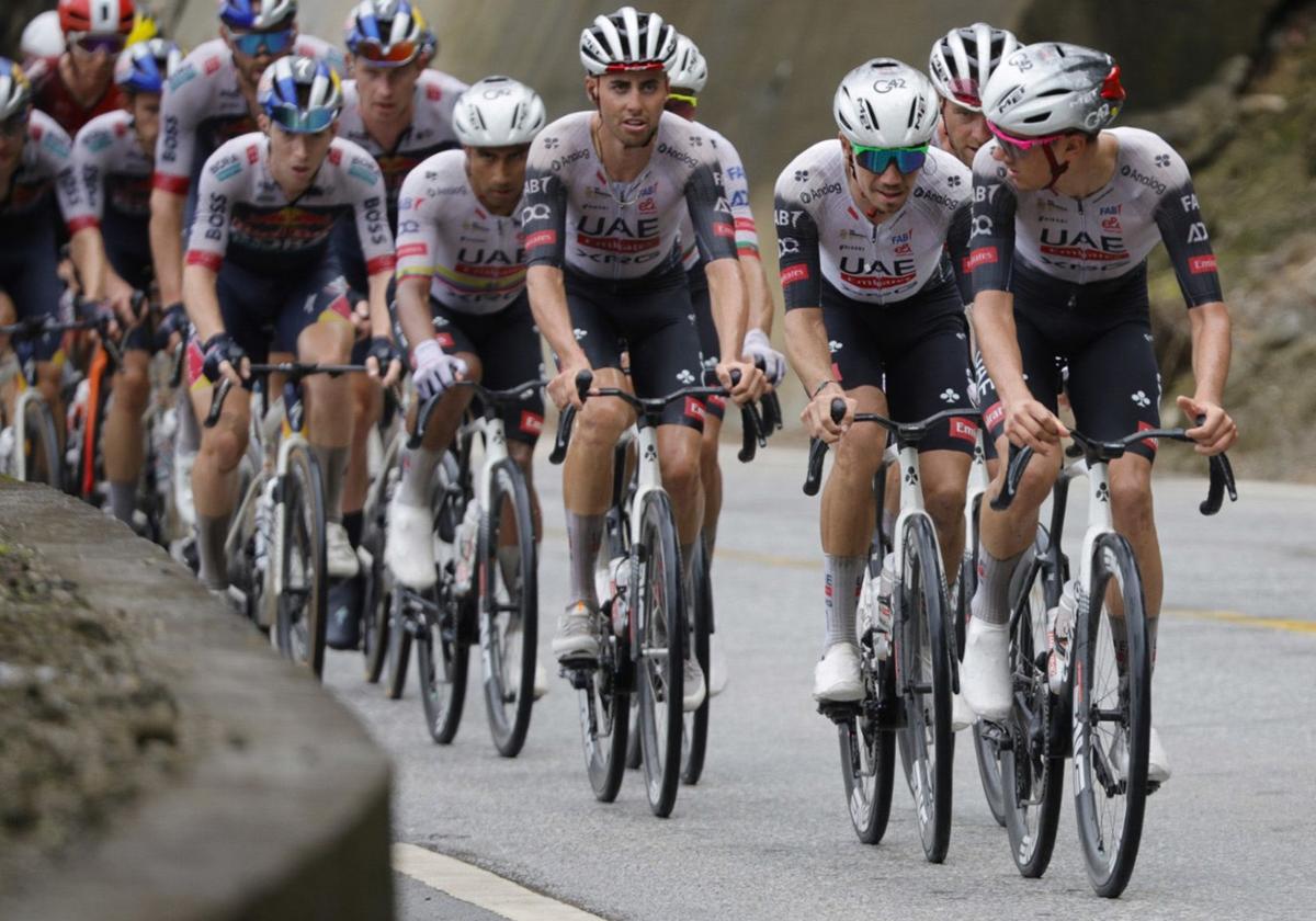 Seis oportunidades para lograr cinco victorias y una bala extra. ¿Conseguirá el UAE alcanzar el centenar de triunfos en 2025?