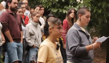 Los monitores de Bernedo afirman que no les constan casos de violencia sexual y dicen sentirse «linchados»