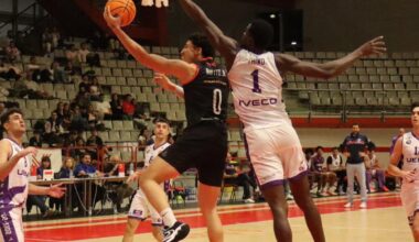 El UEMC coge carrerilla y suma su tercer triunfo consecutivo en Gijón