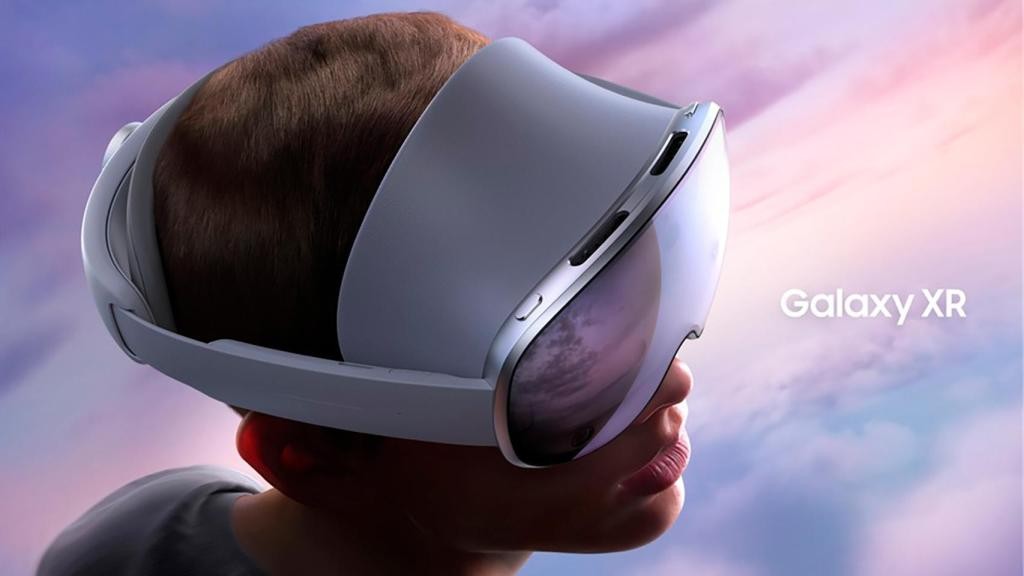 Samsung lanza el visor Galaxy XR y prepara unas gafas con IA