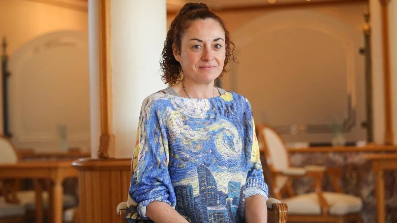 Repentino adiós a la actriz Esther Uría a los 55 años - La Voz de Galicia