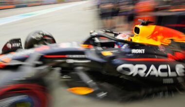 Max Verstappen avanza en la lucha por el título de F1 en Singapur mientras McLaren tropieza