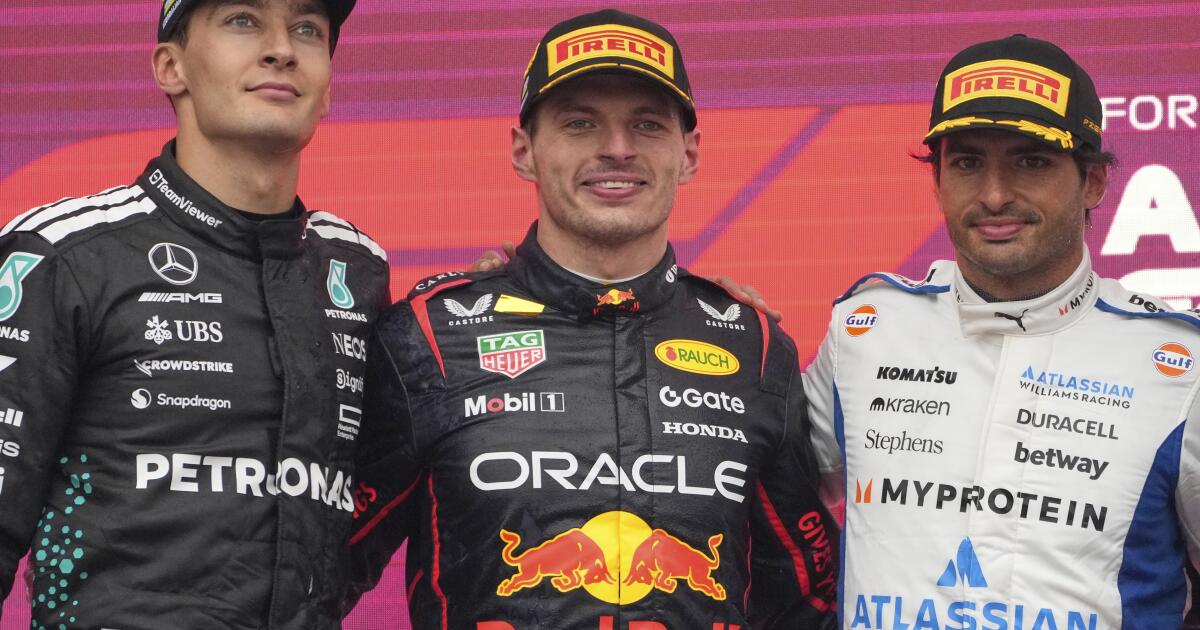 Max Verstappen gana el GP de Azerbaiyán de F1 tras choque de Oscar Piastri en la primera vuelta