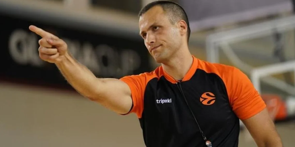 Detienen al árbitro serbio del reciente Real Madrid-Olympiacos con 250.000 euros y lingotes de oro en su casa