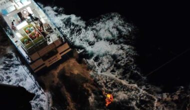 Rescatan a una familia de un velero tras el ataque de un grupo de orcas frente a las costas de Portugal