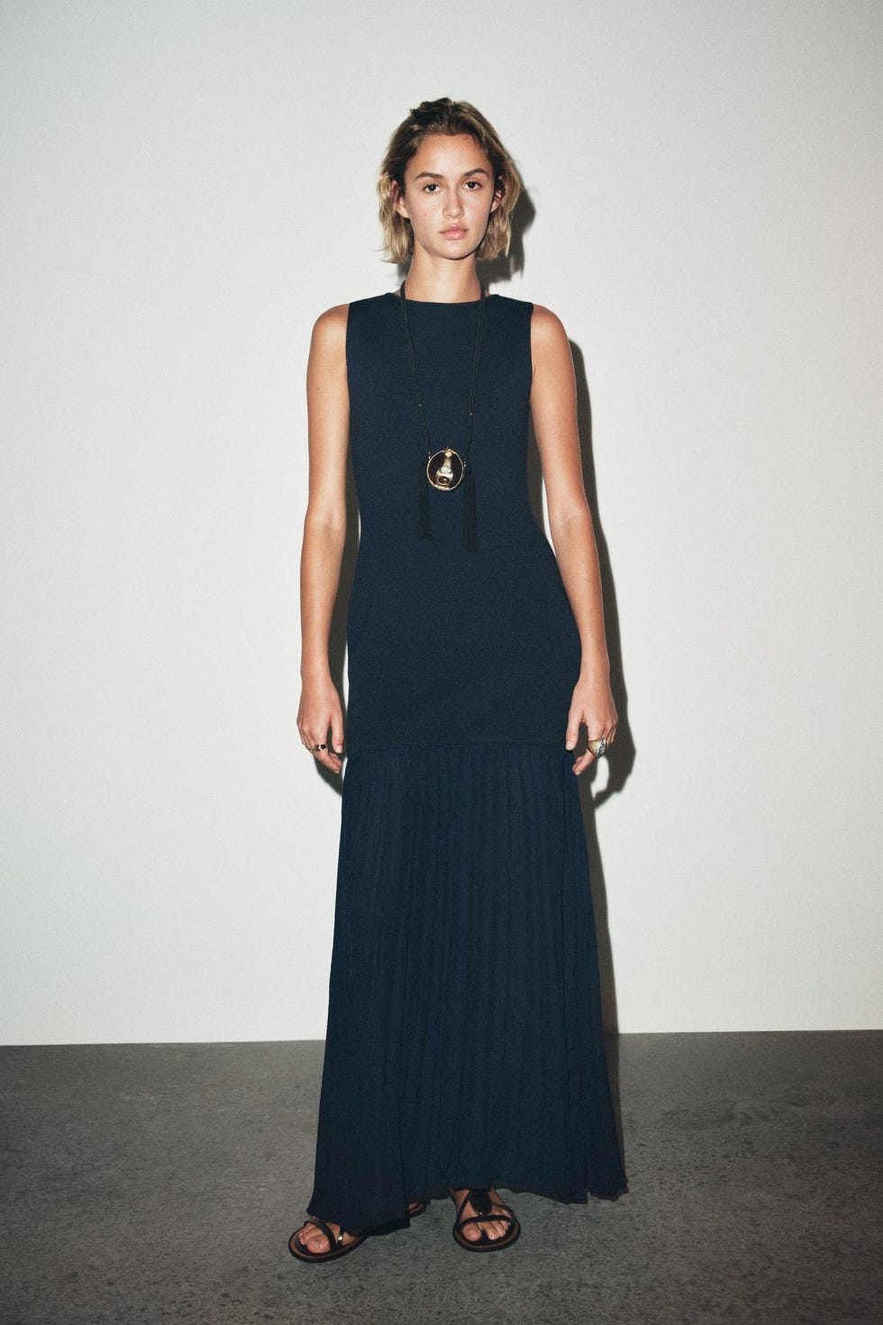 ﻿vestidos largos de punto 'boho' tipazo de zara para looks de cena con amigas