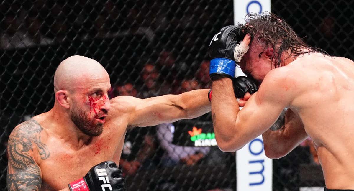 Volkanovski releva a Topuria y recupera su trono en el peso pluma
| Relevo