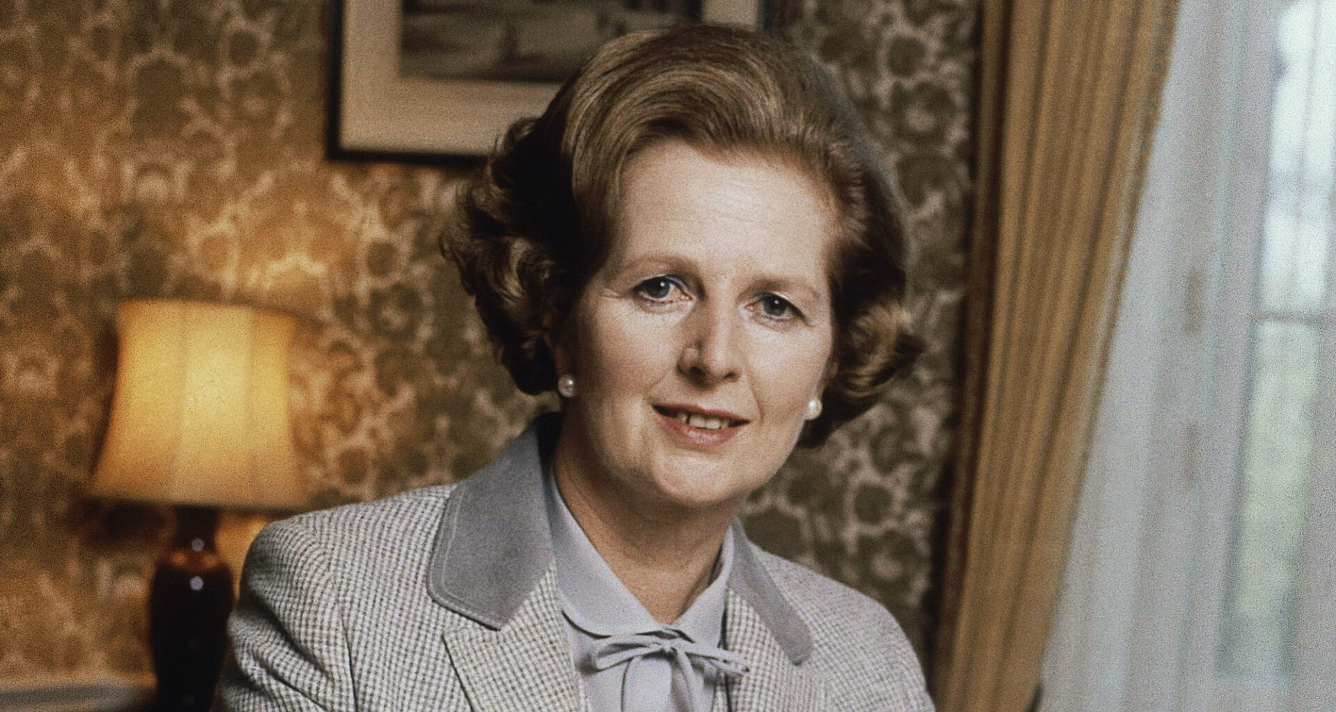 un nuevo libro revela los romances de la Dama de Hierro