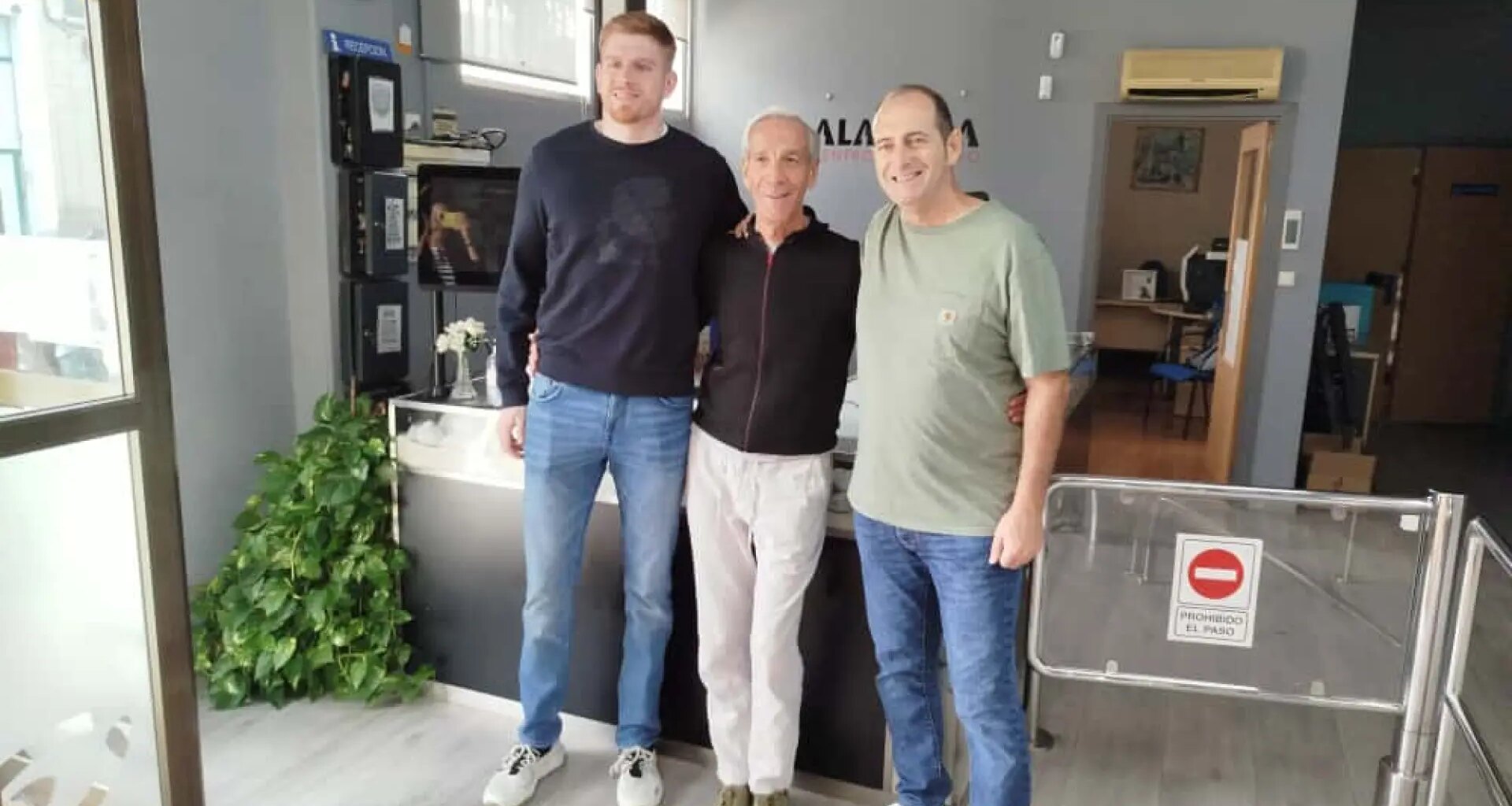 "Tenemos jugadores que no miran el marcador y el tiempo y hay que trabajarlo"