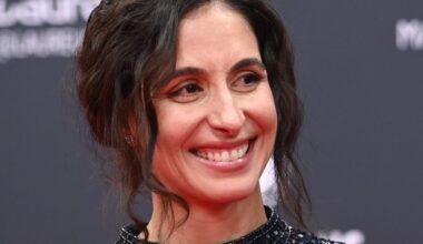 Xisca Perelló impacta con un vestido de invitada boho posando junto a Rafa Nadal