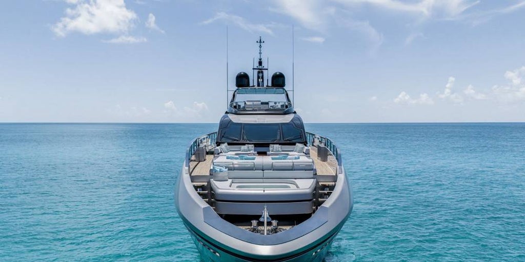 El yate valorado en 22 millones de euros en el que Victoria y David Beckham desconectan de sus negocios