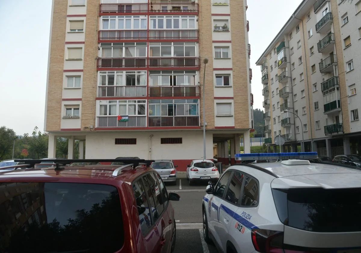 Detenido un hombre como presunto autor del homicidio por asfixia de una mujer en Zarautz