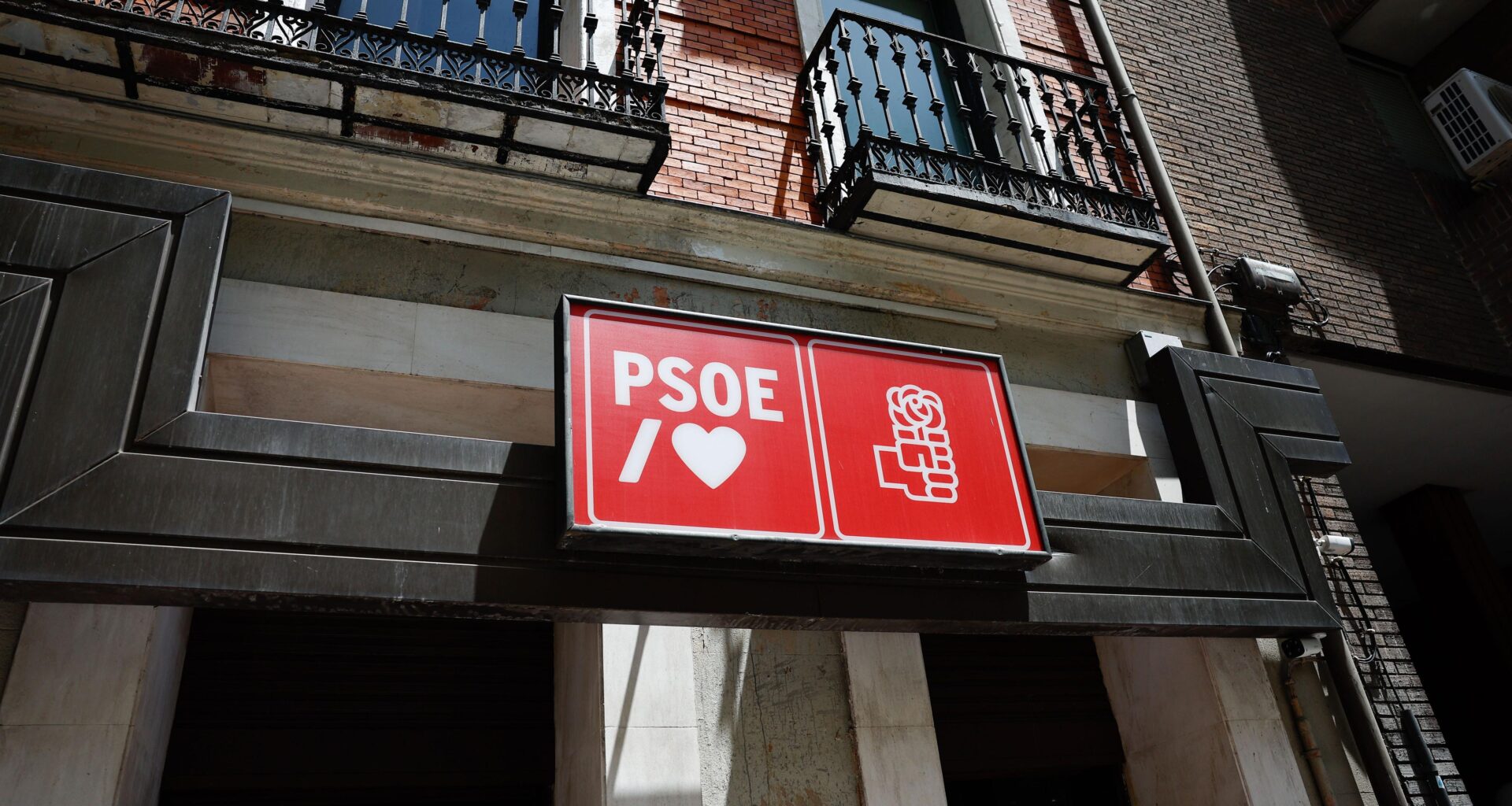 El PSOE reivindica su "tolerancia cero" tras el envío de Ábalos y Koldo a prisión