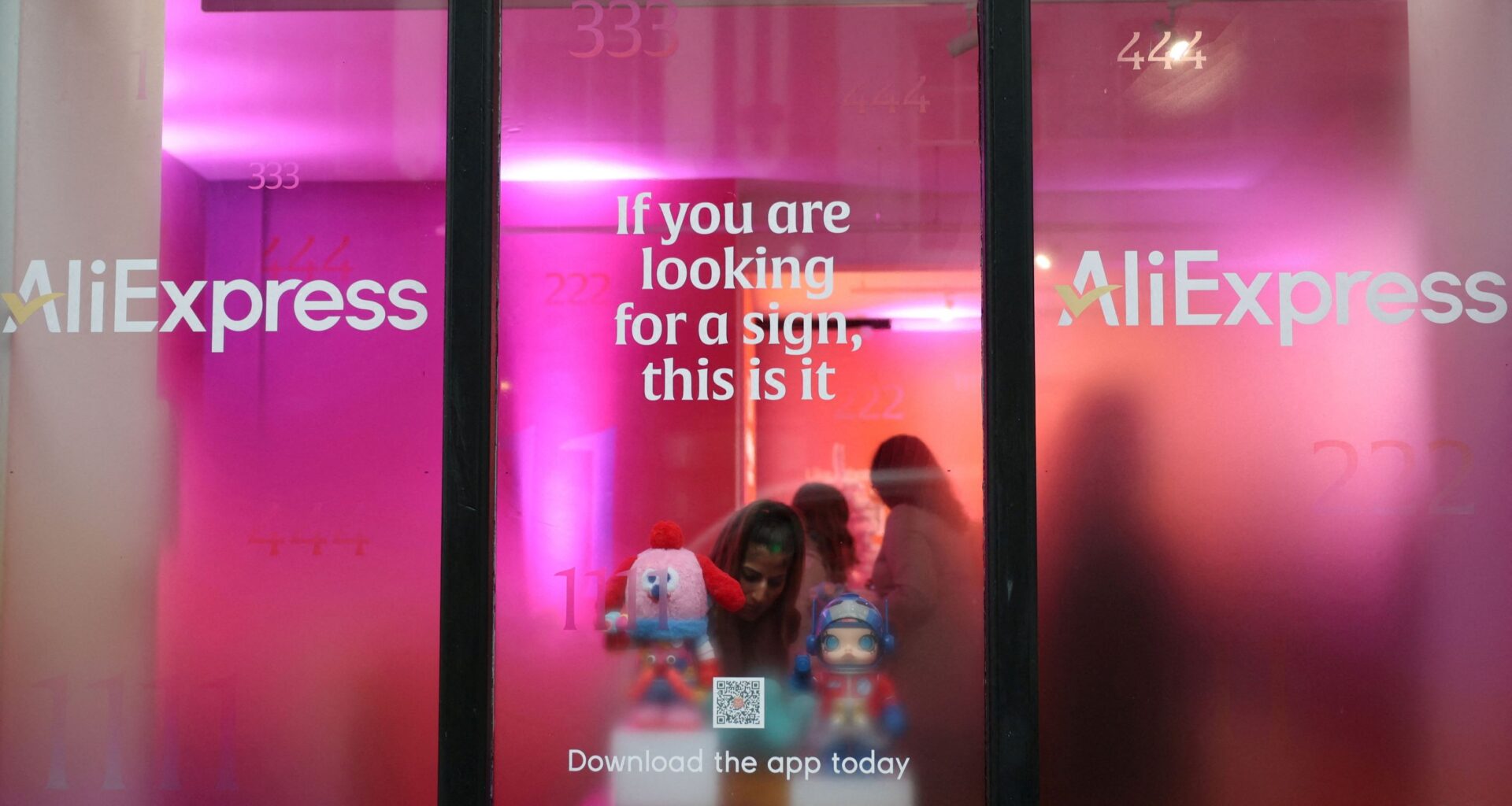 Facua denuncia la venta en AliExpress de muñeca sexuales con aspecto de niñas