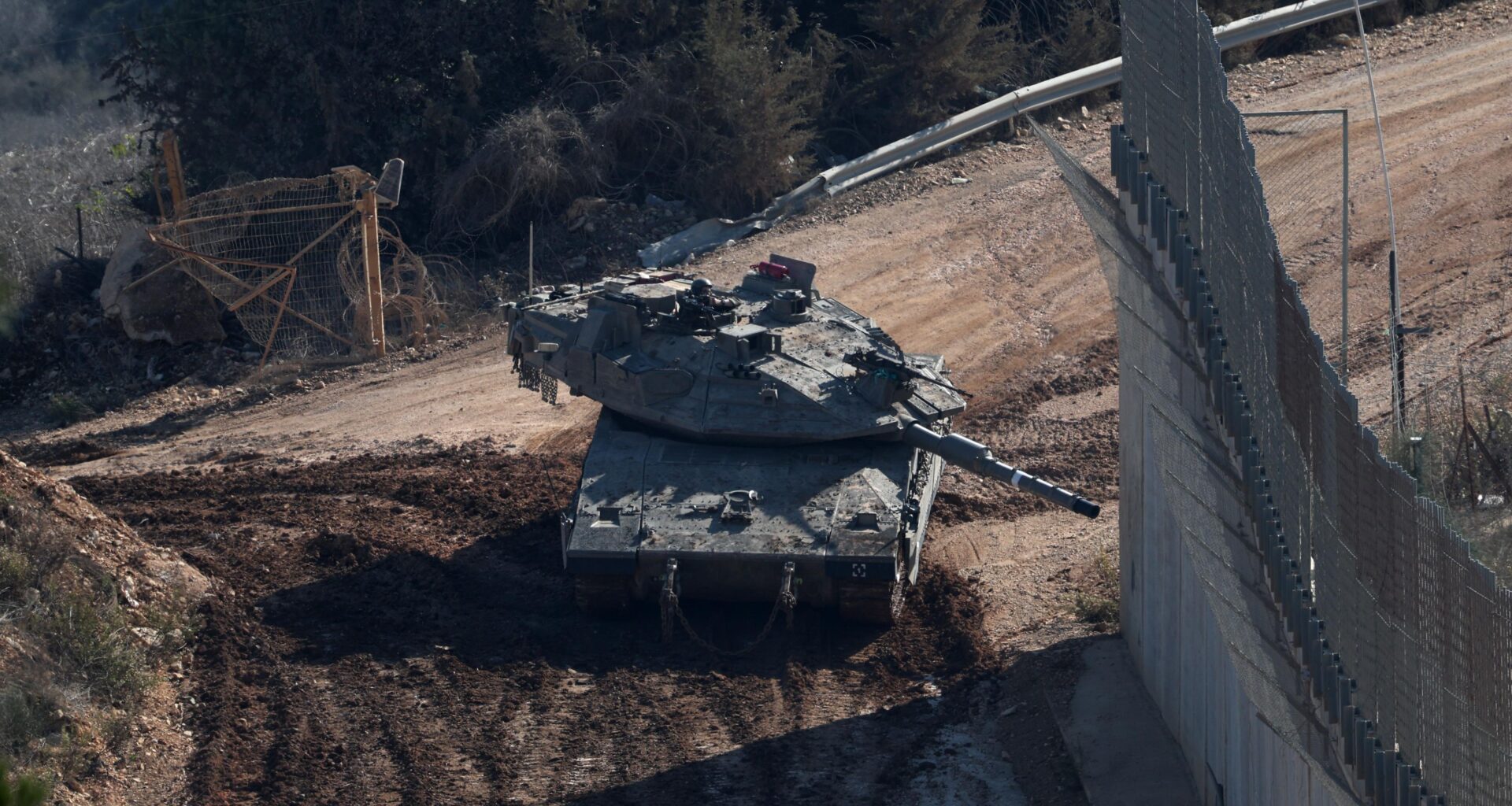 Al menos trece muertos en un bombardeo israelí en Líbano