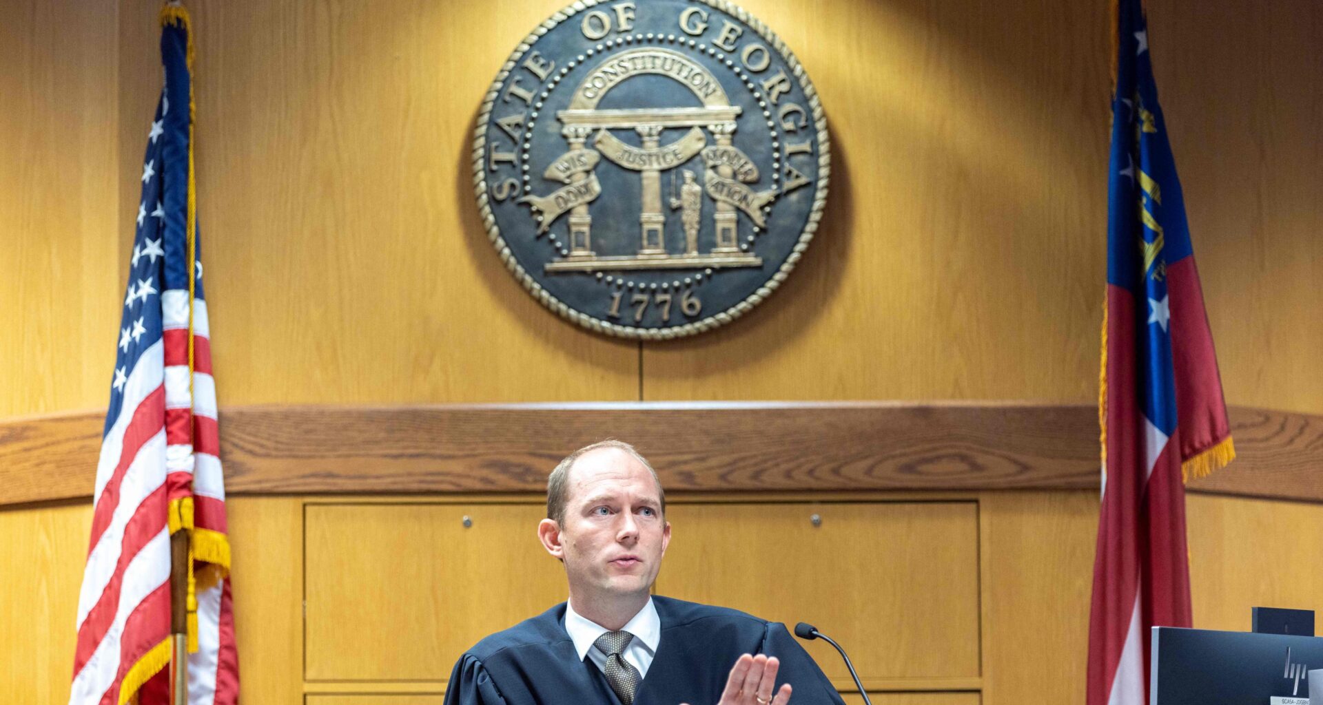 El fiscal renuncia a perseguir a Trump por fraude en Georgia