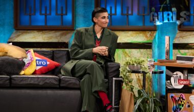 Alba Flores revela en 'La Revuelta' el ritual con el que "pidió permiso" para vivir más que su padre - RTVE.es