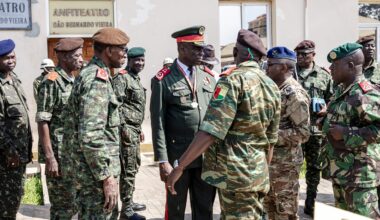 los militares nombran un líder de la transición