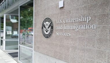 Estados Unidos "paraliza todas las decisiones de asilo"