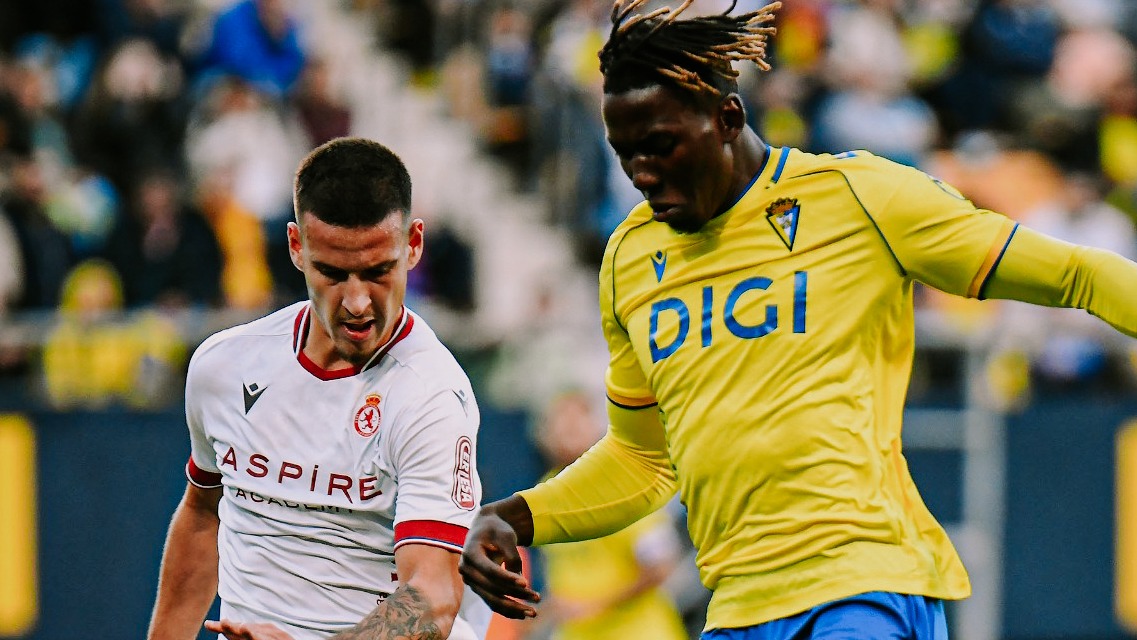 El esfuerzo final no evita la derrota en el feudo amarillo (1-2) | Cádiz Club de Fútbol