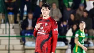 Golazo de Petit, que exprime al máximo sus pocos minutos, y penalti salvador de Barea