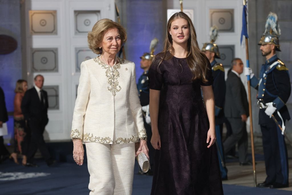 La reina Sofía con la princesa Leonor en los Premios Princesa de Asturias 2025