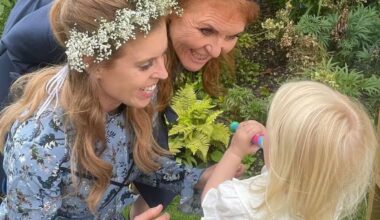 junto a la princesa Beatriz y su familia