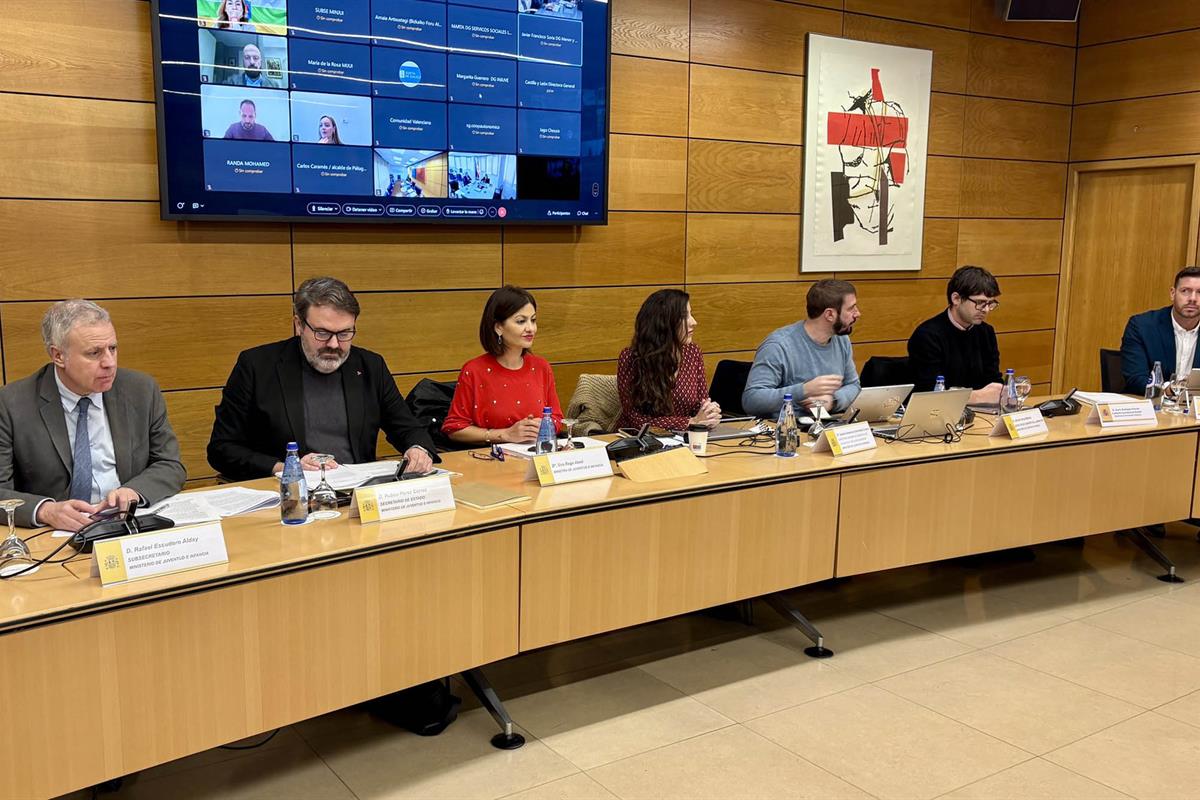 La ministra de Juventud e Infancia, Sira Rego, preside la Conferencia Sectorial de Juventud e Infancia