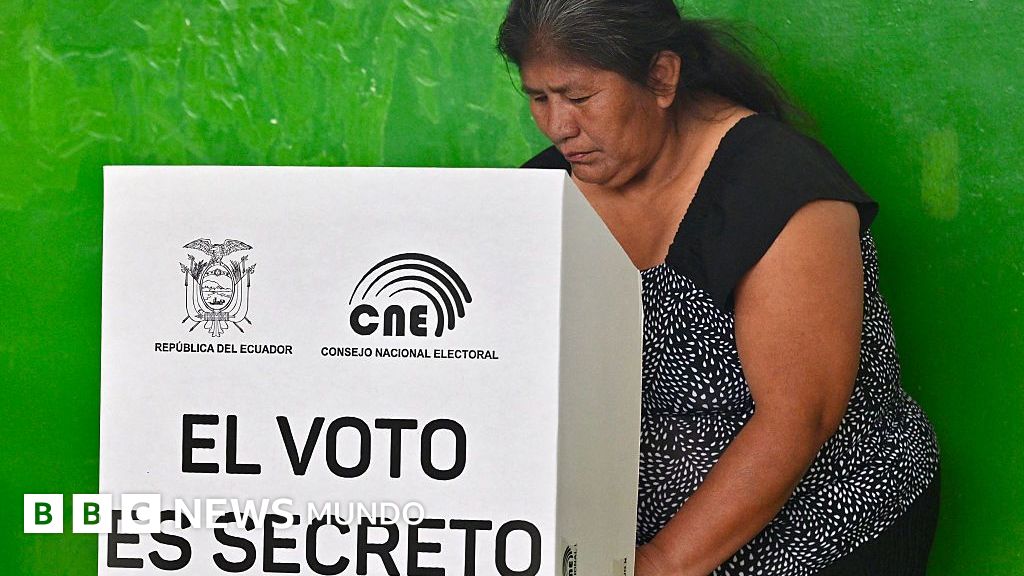 Ecuador vota "no" a las 4 preguntas del referéndum promovido por el presidente Daniel Noboa