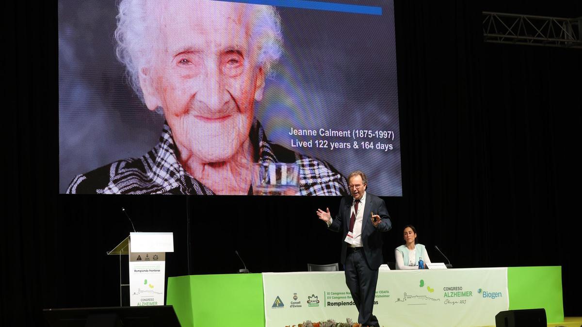 Pedro Abizanda, en el salón de actos del Recinto Ferial de Ibiza, durante su charla.