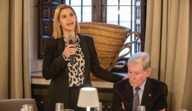 La alcaldesa felicita a los Condueños por su 175 aniversario y defiende su gesta como “ejemplo de   compromiso cívico” para las jóvenes generaciones