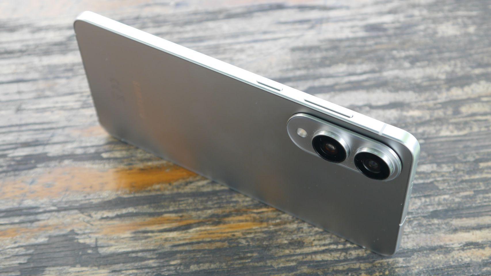 Samsung rebaja drásticamente el precio de uno de sus móviles de gama alta en España, el finísimo Galaxy S25 Edge