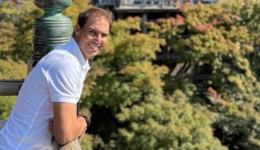 las 5 personas que los acompañan