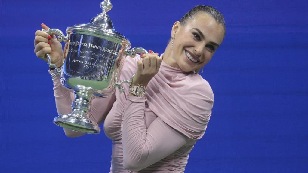 Aryna Sabalenka, con el trofeo de campeona del US Open 2025
