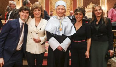 de su mujer y donante de riñón, Ángela, a su hijo ingeniero de 23 años