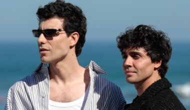 de la jovencísima madre de Ambrossi al padre de Calvo con un cameo en 'Veneno'