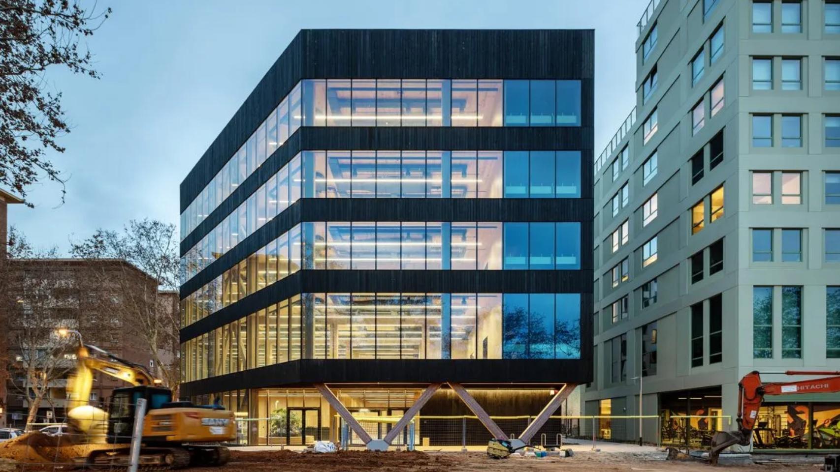 usa pino carbonizado contra la humedad y el fuego