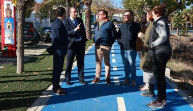 Javier Fernández pone a La Campana como ejemplo de "pueblo amable con el medioambiente" tras visitar los proyectos que están en marcha con fondos gestionados por la Diputación