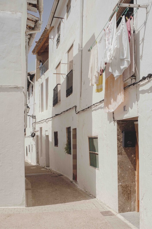Casa de los Ingleses / Belen Ilarri Studio - Fotografía interior, Concreto, Balcón