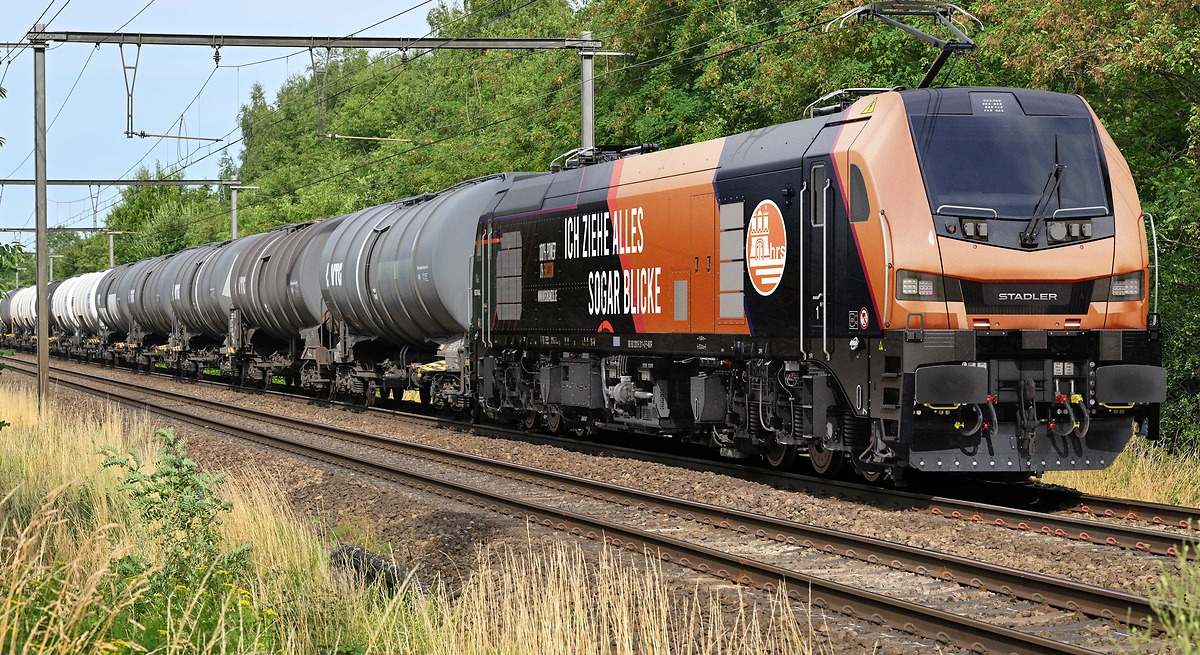 Stadler Valencia logra un macrocontrato de más de 1.000 millones con 200 locomotoras híbridas para el gigante del leasing Nexrail