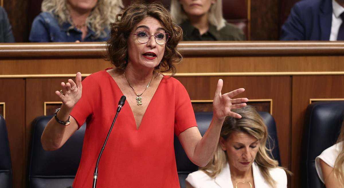 Hacienda quita el límite de 3.000 euros para que la banca informe de los cobros con tarjeta de empresarios y autónomos