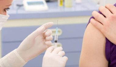 Se insta a los españoles a vacunarse "cuanto antes" contra la gripe por la rápida expansión de la variante K: "El tiempo es crucial"