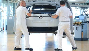 La 'batalla de los chips' entre China y Países Bajos por Nexperia ya golpea de lleno a las automotrices alemanas