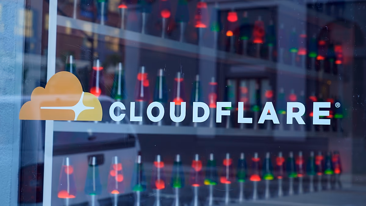 Caída global: ChatGPT, Facebook y X sufren fallos tras un problema en Cloudflare